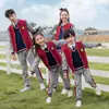 Uniforme escolar de primaria traje de primavera y otoño uniforme de jardín de infancia estilo académico uniforme de clase de deportes conjunto de cuatro piezas para niños de primer grado