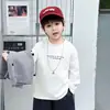 Conjunto de Ropa de Otoño para Niños 2026 Nuevo Estilo Coreano Estilo Primavera y Otoño para Niños Suéter Tejido Fresco Guapo Conjunto de Tres Piezas para Niños Pequeños y Medianos