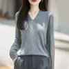 Suéter de punto de manga larga para mujer con patrón de espina de pescado, estilo francés, para principios de otoño, cuello en V, elegante, adelgazante, versátil, base texturizada, suéter fino