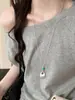 Collar con colgante de estrella de mar y pez plateado mate esmerilado para mujer, nicho de lujo ligero con un toque de alta gama, accesorio de cadena larga para la clavícula