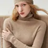 Suéter de punto de cuello alto estilo nuevo 100% cachemir Bai Cai Rong otoño/invierno 2026 nuevo jersey básico de punto acanalado ajustado