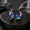 Aretes de serpiente para hombre, oscuros y geniales, lujo ligero, alta gama, aretes modernos y geniales para mujer, accesorios de moda y versátiles, tachuelas de diablo