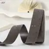 Fita de veludo cotelê com estampa de bolinhas em um só lado, ideal para fazer laços de cabelo, acessórios de cabelo, chapéus e embalagens com estampa de bolinhas.