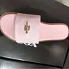 Sandalias planas de playa de verano, talla grande, ligeras, cómodas, versátiles, modernas, transpirables, estilo europeo y americano, para mujer, al por mayor
