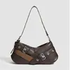 Bolso Cruzado para Mujer Marca Z 2025 Nuevo Retro Decoración de Correa de Moda Bolso de Hombro para Moto de Axila Versátil para el Trabajo