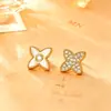 Pendientes Asimétricos de Trébol de Cuatro Hojas de Nácar Artículo Popular de TikTok Pendientes Elegantes de Turquesa Accesorios de Pendientes Versátiles para Viajes Diarios para Mujeres