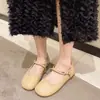 Zapatos Mary Jane de tacón bajo para mujer, nueva colección primavera/verano 2026, zapatos de cuero estilo francés con suela blanda y tacón grueso, perfectos con vestidos, hermosos zapatos de vestir para mujer