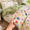 Juego de cuatro piezas de gasa arrugada tipo nube genuina Clase A, pequeño y fresco, de doble capa, adecuado para dormir desnudo, funda de edredón de dibujos animados, sábana, ropa de cama
