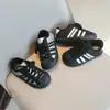 Zapatillas Deportivas Infantiles Shell Head con Forro Polar para Abrigo Otoño/Invierno 2026 Nuevas Llegadas Niños Niñas Suela Suave Antideslizantes Casuales para Patineta