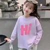 Camiseta Base Branca Infantil Roupa de Outono Camiseta de Manga Longa para Meninas Top 100% Algodão Estilosa Versátil para Meninas Mais Velhas Primavera e Outono