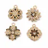 Lote Misto de Pingentes Individuais Florais Transfronteiriços, Pulseiras, Colares, Pingentes Cravejados com Diamantes e Acessórios para Joias DIY Direto do Fabricante