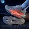 2025 Nuevos Zapatos para Correr de Moda Fluorescentes con Hebilla Giratoria para Pareja, Zapatos Deportivos Reales Explosivos con Placa de Carbono de Rebote Amortiguadores