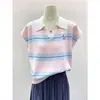 Camiseta de Manga Corta con Cuello Polo a Rayas y Bloques de Color para Mujer, Nuevo Estilo Verano 2026, Top de Punto a la Moda con Mangas Acampanadas y un Look Elegante