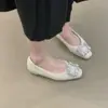 Sapatos Elegantes Estilo Francês com Fivela Quadrada de Strass, Forrados com Lã, de Calçar para Mulheres, com Aumento Oculto de Altura, Boca Rasa e Adequados para o Trabalho