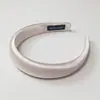 Diadema de Satén Mercerizado de Alta Gama 2025 para Mujer, Diadema de Esponja para Adultos para Salir, Accesorio para el Cabello Simple Personalizado con un Estilo de Lujo Ligero