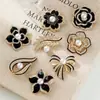 Broche Estilo Tweed Rosa Negra de Alta Gama Camelia Roja Ramillete para Mujer Elegante Sencillo Ropa Traje Suéter Pin