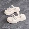 Chinelos de Praia 2026 com Strass que Aumentam a Altura, Chinelos Casuais Slip-On com Solado Grosso, Novidade em Chinelos de Verão Femininos para Uso Externo para Combinar com Vestidos