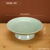 Plato de fruta retro de cerámica de estilo chino tradicional con pie alto, plato de té y postre esmaltado azul y blanco, juego de té, bandeja para guardar y exhibir pasteles y frutas