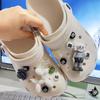 Accesorios adaptables para zapatos con agujeros, hebilla decorativa superior para zapatos DIY para mujer, hebilla de oso violento, bola, perro, flor para zapatos, accesorios desmontables