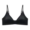 Lingerie Divine Maiden para Mulheres com Seios Pequenos, Sutiã Triângulo Francês de Cetim com Decote Profundo, Alça Fina, Sem Costura