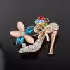 Broche Senso Avançado Nicho Corsage Luxo Leve Coruja Borboleta Corsage Libélula Cisne Abelha Raposa Alfinete de Roupa