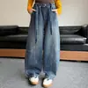 Calças Jeans de Cowboy para Meninas Tamanho Médio e Grande Crianças 2026 Estilo de Rua Calças de Perna Larga Estilo Outono Versão Coreana Artesanato Pintado à Mão Calças Jeans de Cowboy