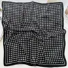 Pañuelo cuadrado pequeño de seda francés vintage Primavera y Otoño nuevo pañuelo de seda multifuncional para mujer estampado todo partido protección solar pañuelo de seda al por mayor