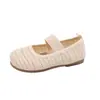 Zapatos Mary Jane calados para niñas, zapatos de cuero transpirables, estilo de verano fino para bebé, zapatos sin cordones de suela suave y poco profundos