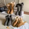 Encuentro Primer Temporada Botas de Nieve de Caña Alta Grises para Mujer Invierno Más Terciopelo Engrosadas Cálidas Zapatos de Algodón Hebilla de Cuero Suela Gruesa Aumentan la Altura Uso Bidireccional
