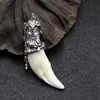 Colgante Retro de Perro Alemán con Soporte de Aleación Plata Tibetana Panlong Guan Gong Soporte Incrustado Colmillo de Mastín Tibetano Colgante Personalizado
