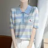 2025 Novo Verão Tencel Lyocell Gola Polo Malha Manga Três Quartos Feminino Bordado Cachorro Listrado Top