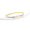 Nuevo estilo coreano de moda pulsera abierta de acero de titanio de alta calidad en forma de V para mujer pulsera de lujo ligero ins para mujer pulsera chapada en 18K