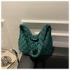Otoño e Invierno 2023 Nuevo Abrigo Sencillo de Algodón Tela Bolso de Hombro Suave Bolso de Axila Retro Bolso Cruzado Moda Portátil Bolso de Mujer