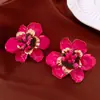 Brincos de Tarraxa Flor de Gotejamento de Óleo em Metal Agulha de Prata, Simples e Fashion, Luxo Leve com Sensação de Alta Qualidade, Brincos Versáteis de Estilo Festivo de Nicho