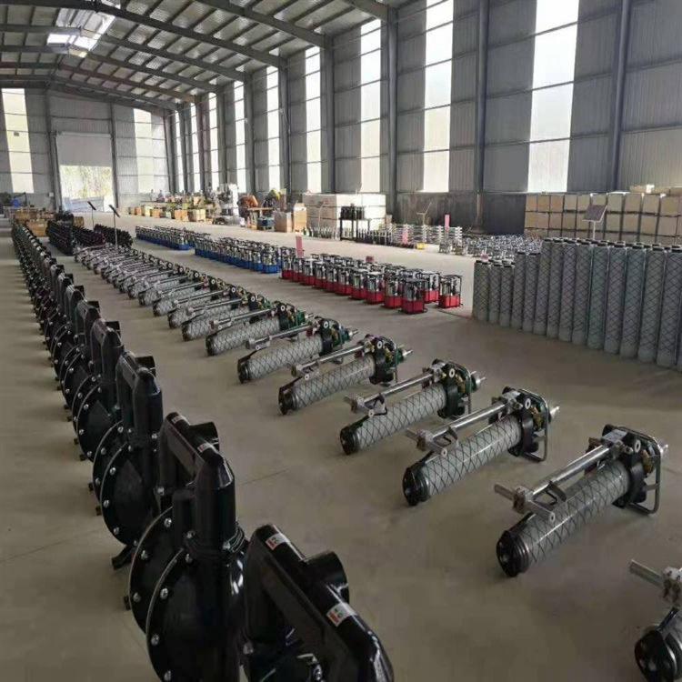 气动支腿式钻机  (2)