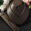 Conjunto de Colar, Brincos e Pulseira Amazon Transfronteiriço com Design de Folha, Estiloso e Único, Adequado para Trajes Formais, Banquetes e Festas