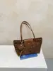 Bolsa de Hombro Retro de Gamuza para Comercio Exterior para Mujer Nueva Moda Gran Capacidad para Viajes Diarios Bolso de un Solo Hombro Estilo Coreano Nicho Bolso de Axila