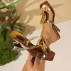 Sandalias de tacón alto para mujer, de dos tonos dorado y plateado, con hebilla cuadrada hueca, punta cuadrada, punta abierta, tacón único, sin cordones