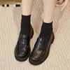 Mocasines de Cuero Suave con Suela Gruesa para Mujer 2026 Nuevas Llegadas de Otoño Suela Suave Antideslizantes Versátiles Mocasines Estilo Británico Zapatos de Cuero Pequeños para el Trabajo