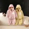 Conjunto de Top con Capucha de Estilo Coreano Nuevo para Niñas Primavera y Otoño, Lindo Conjunto de Dos Piezas Casual con Dibujos Animados para Niñas