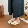Meias Pantufas Femininas para Uso Externo, Pantufas Fechadas com Solado Grosso, Tecidas 2026 Verão Novas Pantufas Slip-On Vazadas Respiráveis Retro