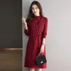 Vestido Suéter de Tricô de Alta Qualidade Duas Peças para Mulheres no Outono e Inverno, Mães Jovens, Vestido Suéter de Comprimento Médio Petite