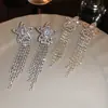Brincos Europeus e Americanos Vazados de Estrela de Cinco Pontas Cheios de Diamante Exagerados Leve Luxo Elegante Longos com Franjas Brincos Transfronteiriços
