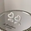 Design Versátil para o Dia a Dia em Estilo Francês, com Brincos de Tarraxa Coração Irregular Prateado Doces e Elegantes para Mulheres
