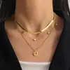 Collar de Cadena Hueso de Serpiente con Colgante de Corazón Popular de Temu, Multicapa para Mujer, Cadena para Clavícula Retro de Nicho de Lujo Ligero Europeo y Americano