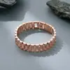 Reloj de Europa y Estados Unidos más vendido con cadena con correa simple explosiva con inscripción pulsera de acero de titanio temperamento joyería de mano de moda