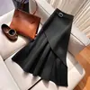 Saia midi de cauda de peixe com design plus size, saia de bainha larga em A, vermelha