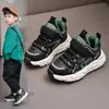 Tênis Esportivo Masculino Atacado 2026 Outono e Inverno Novo Estilo Forrado com Lã Tênis Estilo Pai Infantil Tênis Casuais para Meninos Pequenos Sola Macia