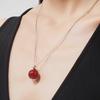 Otoño e invierno conjunto de collar y pendientes de botón de ágata roja diseño pequeño y exquisito sentido simple temperamento francés cadena de clavícula de alta gama