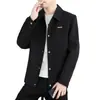 Chaqueta de Solapa 2026 Juvenil Primavera y Otoño Casual Versátil Abrigo Corto Chaqueta Superior de Alta Gama para Hombre Moderna